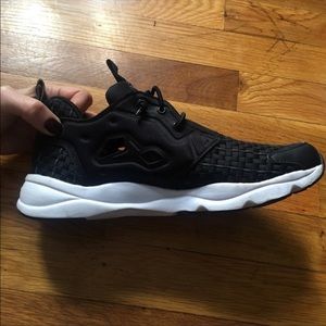 Reebok’s classic gently worn size 8